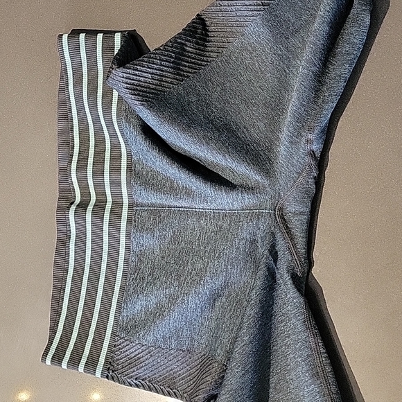 Fabletics Legging - Picture 2 of 8